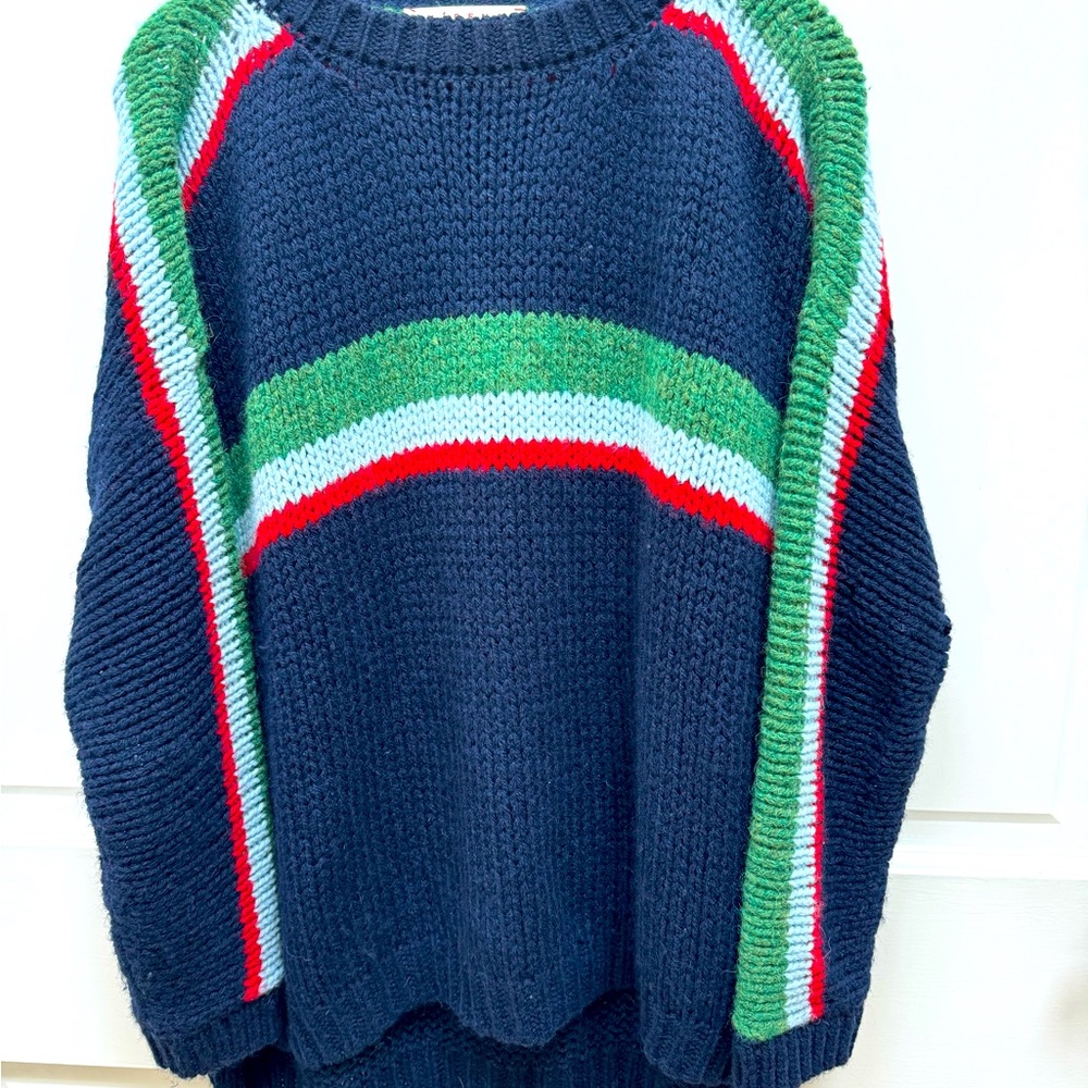 Xirena Striped Bateau Neckline Sweater
Size: S, wears large